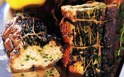 Рулет из лосося с сыром и травами - рецепт
